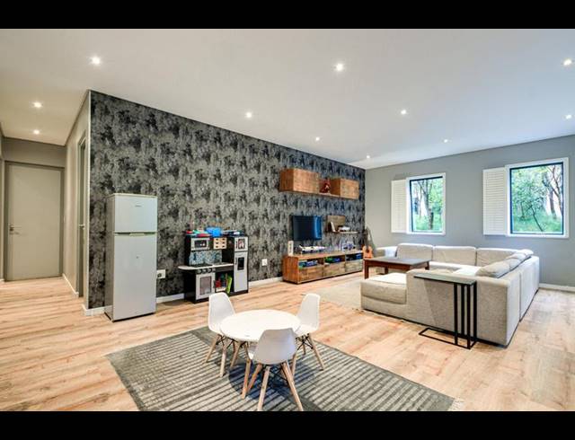 3 BEDROOM APARTMENT FOR SALE IN STEYN CITY